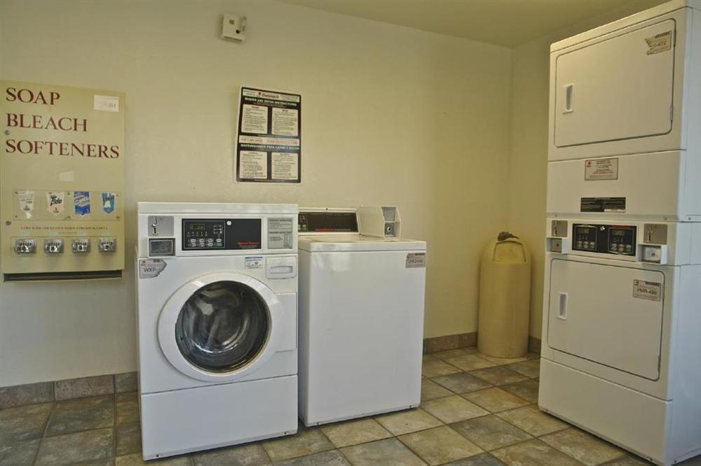 Econo Lodge Paducah West I-24 שירותים תמונה